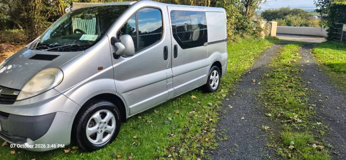 Vauxhall Vivaro Crewcab van - Image 1