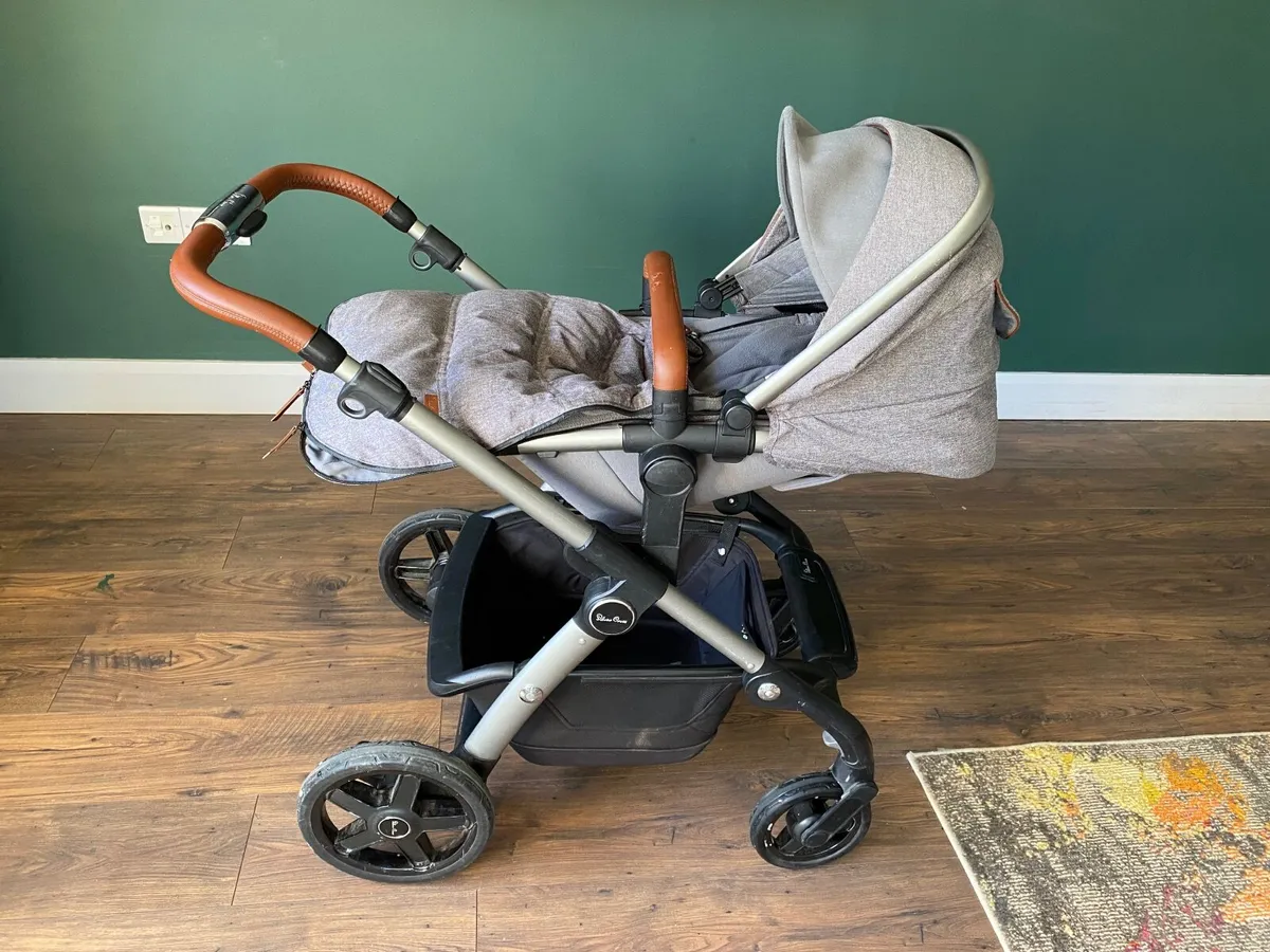 Silvercross Pram - Image 3