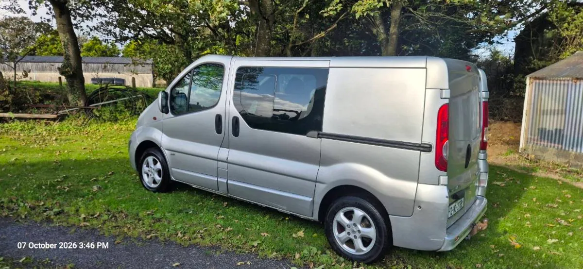 Vauxhall Vivaro Crewcab van - Image 2