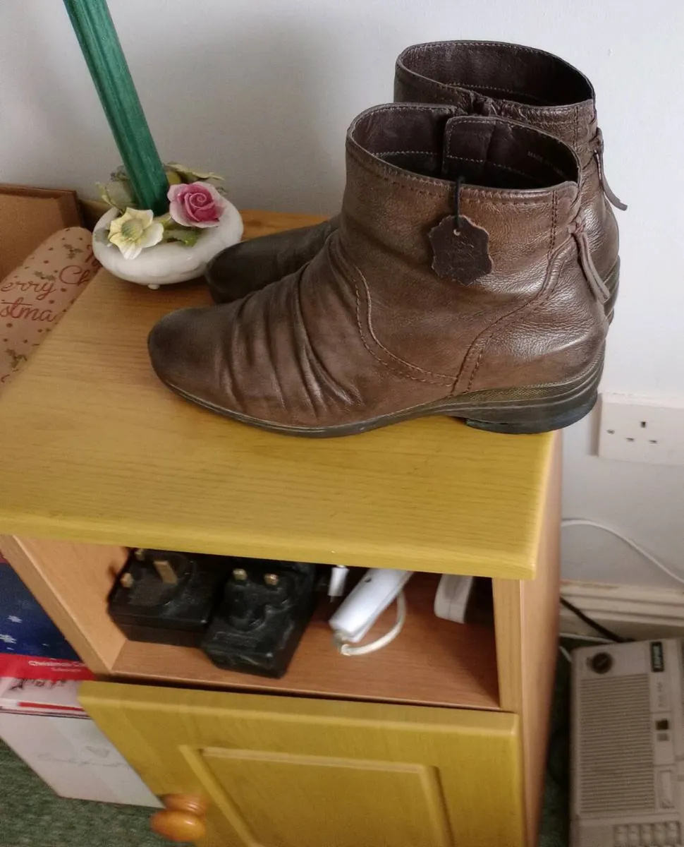 ANKLE BOOTS/BROWN - Image 3