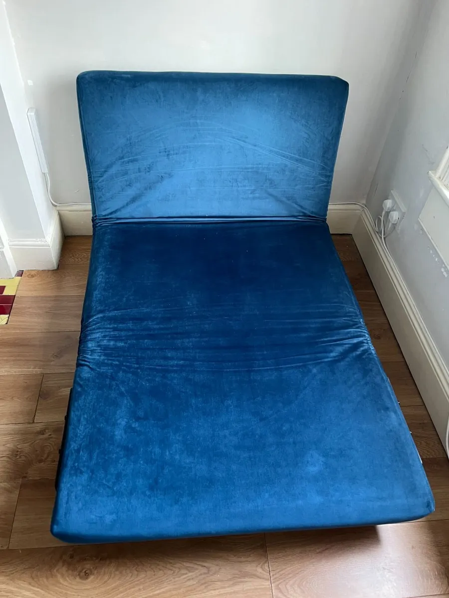 Navy Velvet Single Sofa Bed - Image 3