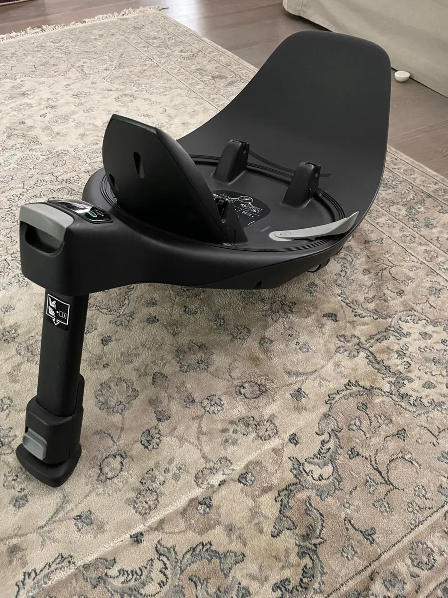 Cybex Cloud T i-size rotating seat + base - Image 3