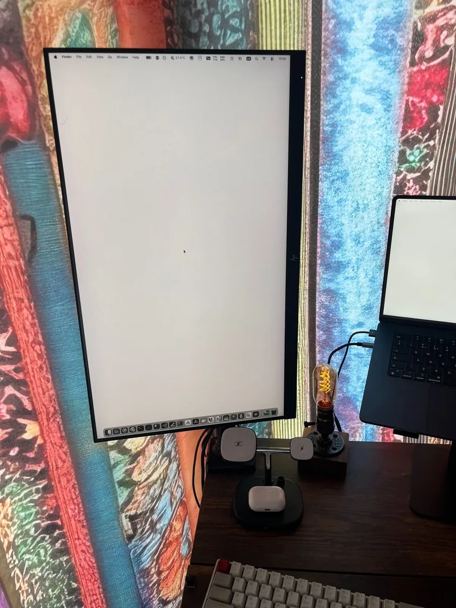 HP 24" Full HD Monitor + Gas Spring Arm - Image 1