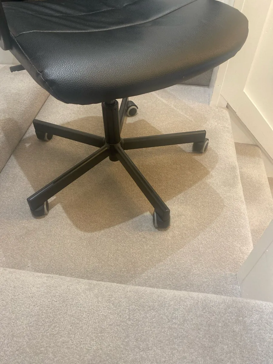 Office chair - Image 2