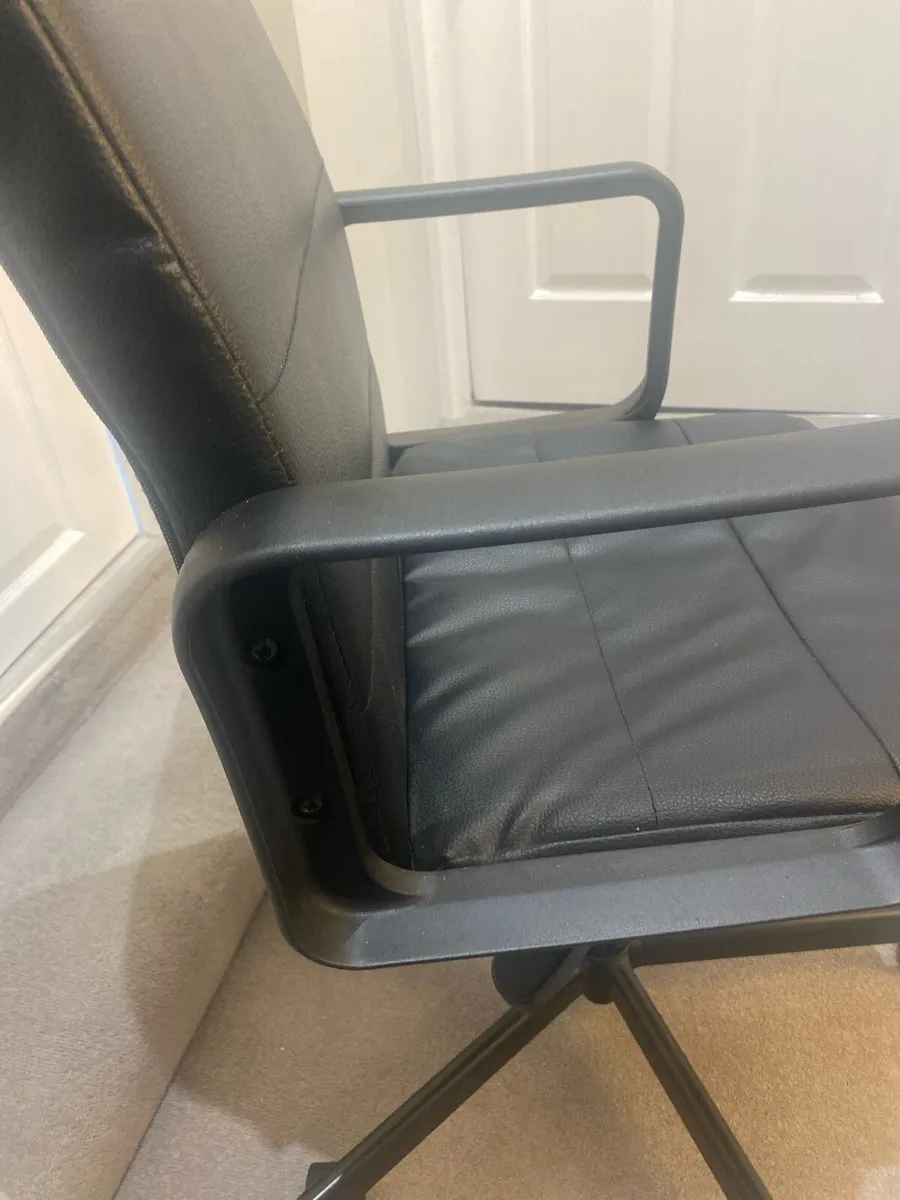 Office chair - Image 3
