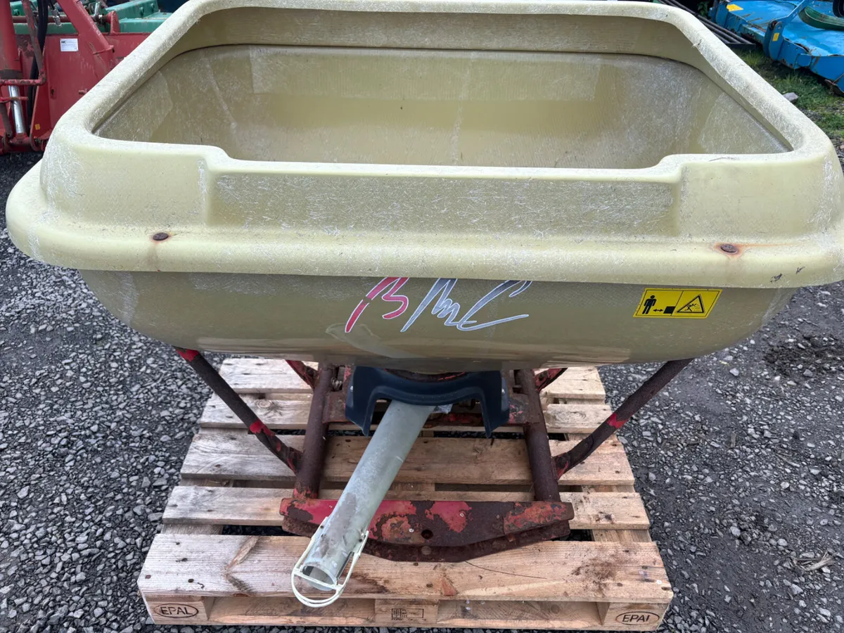 BMC / Vicon Fertiliser Spreader - Image 1