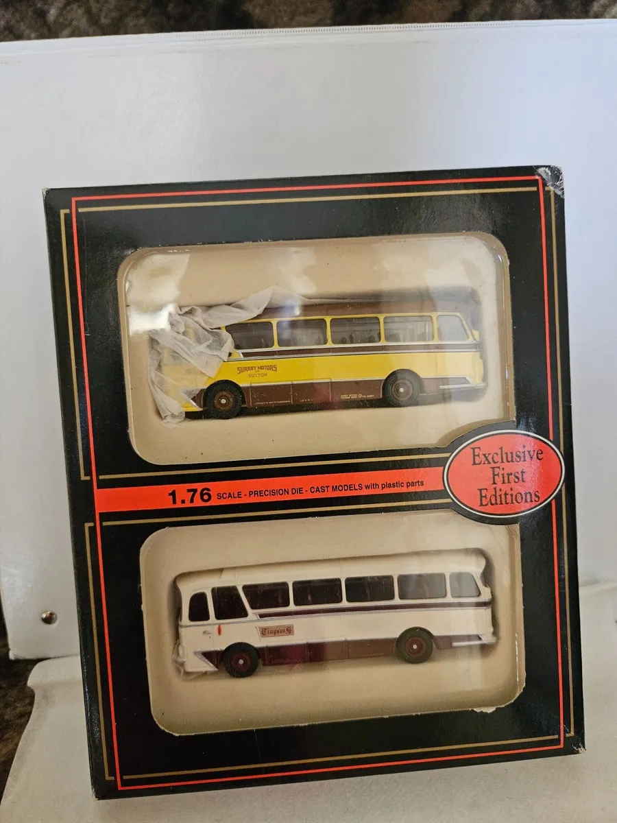 Corgi Bus Set