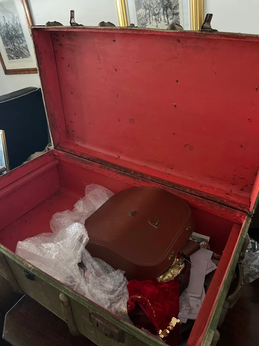 Vintage trunk - Image 4