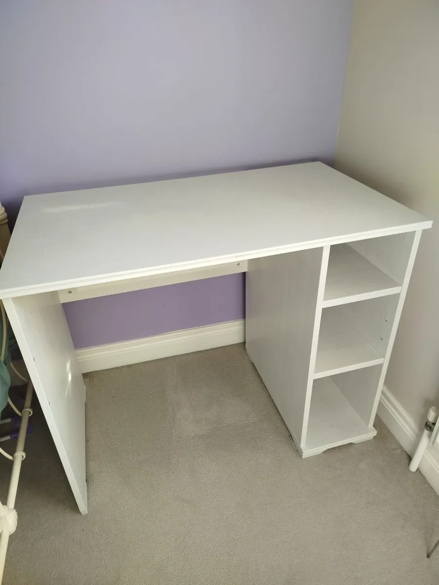 Office desk - Image 3