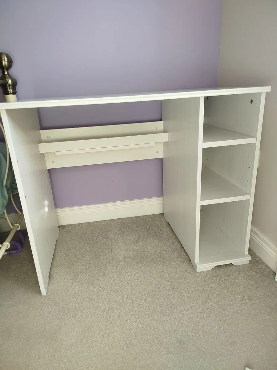Office desk - Image 4