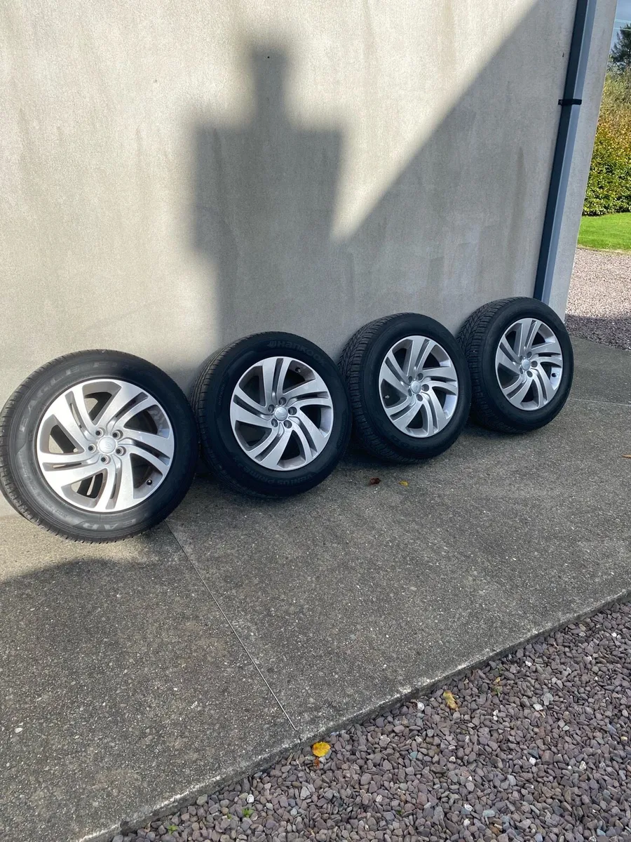 Landrover Range Rover Evoque 18 inch Wheels - Image 1