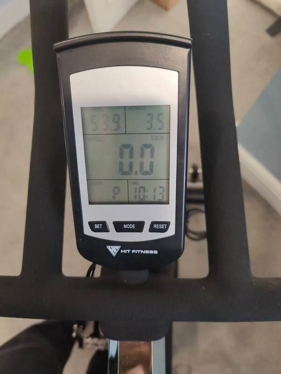 G7 exercise bike - Image 3