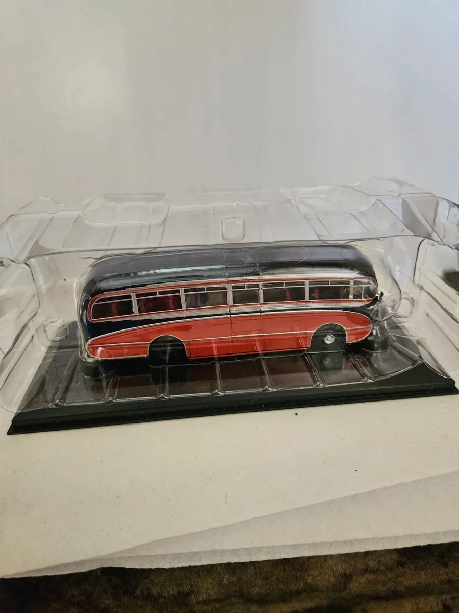Corgi Atlas Bus