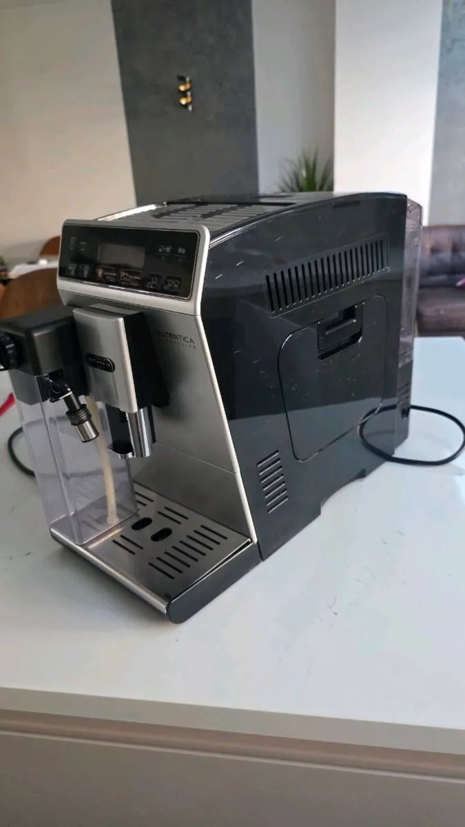 De'Longhi Automatic Bean-to-Cup Coffee Machine - Image 2