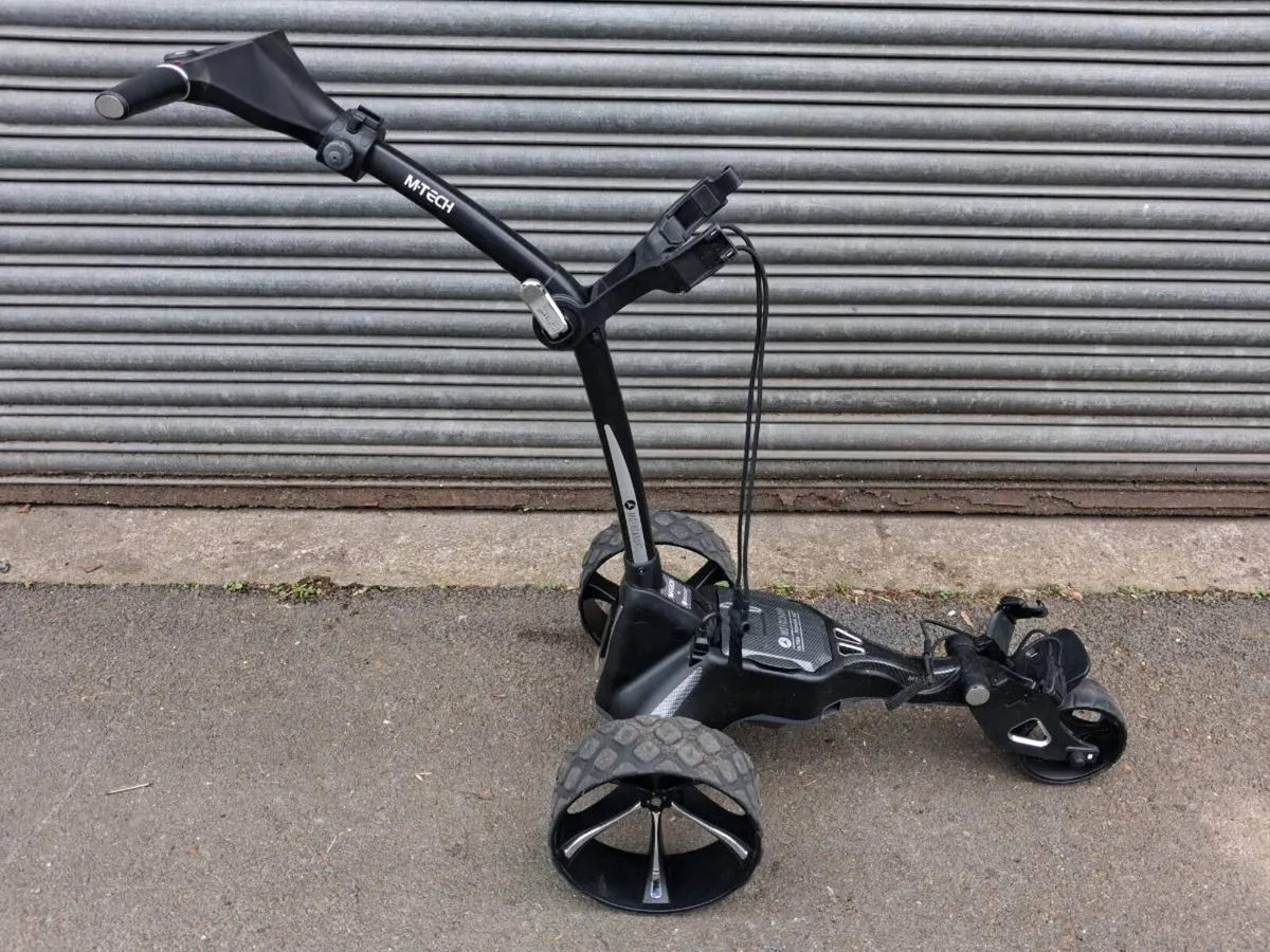 GPS Motocaddy M-TECH at Golf Concepts - Image 1