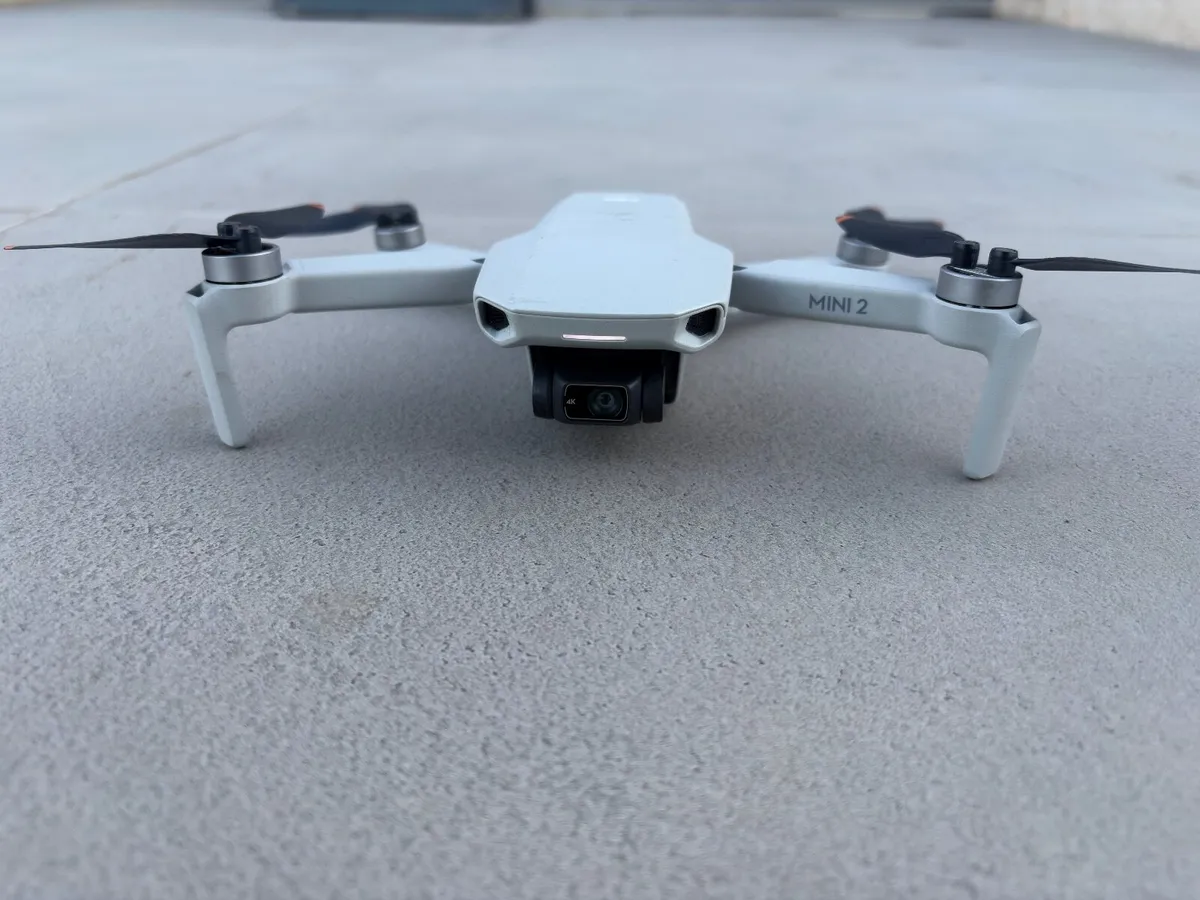 DJI Mini 2 Fly More Combo - 3 Battery - Low Cycle - Image 4