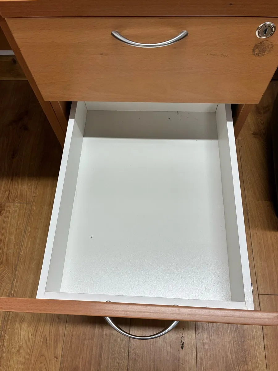 Corner Office Desk Right Hand - Image 3