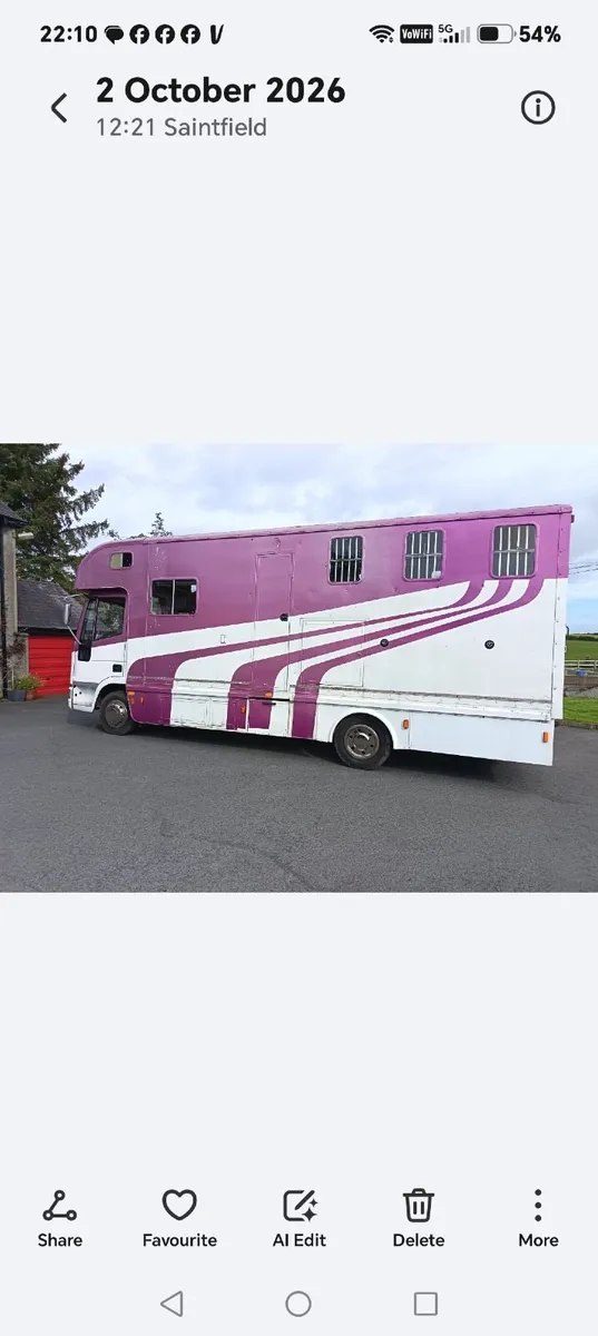 Horse lorry - Image 1