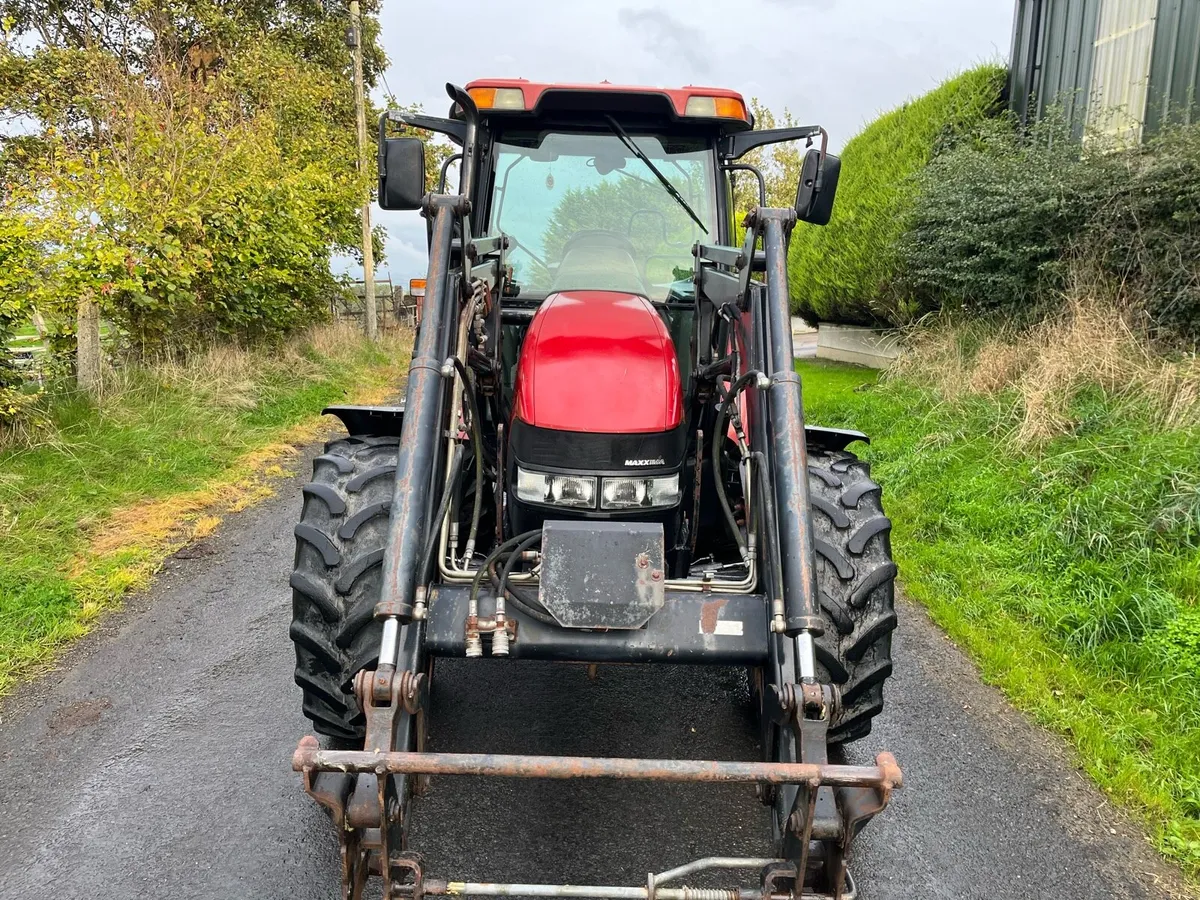 Case IH JX1080U & loader - Image 2