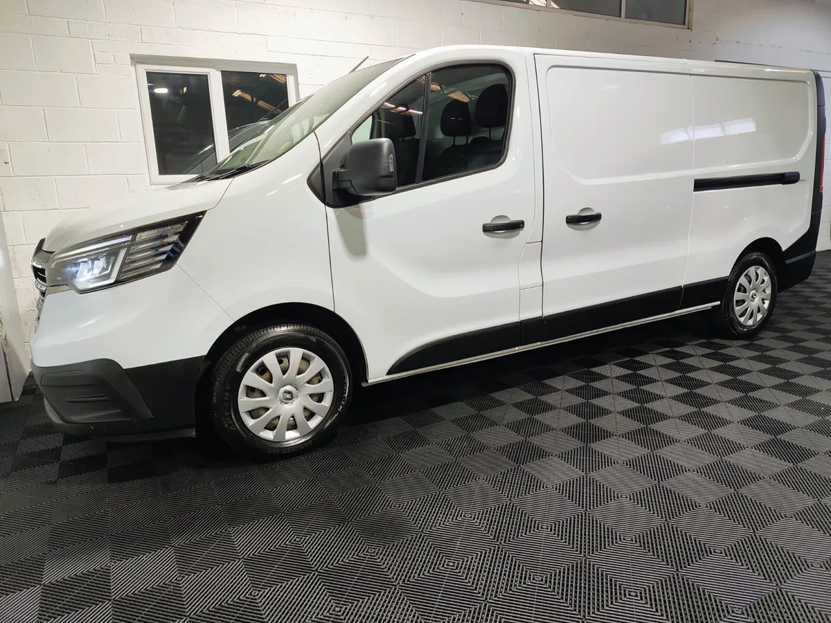 Renault Trafic 2022 PRICE INCLUDES VAT - Image 3