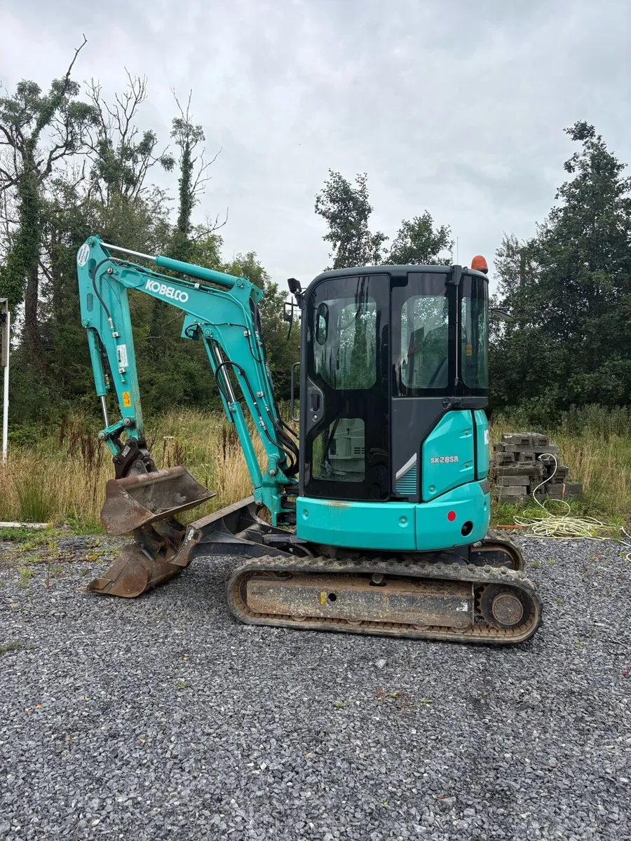 Mini digger - Image 4