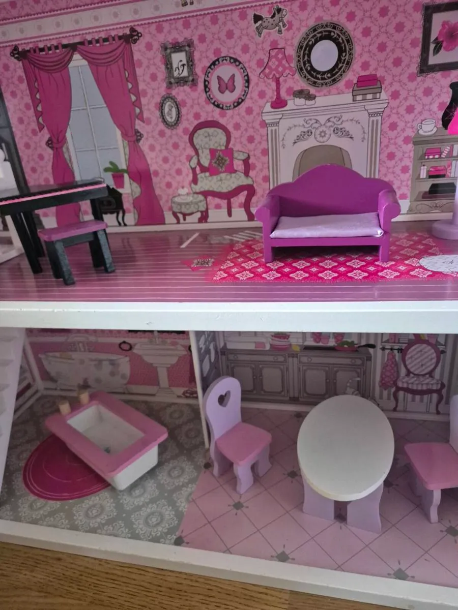 Dolls house - Image 3