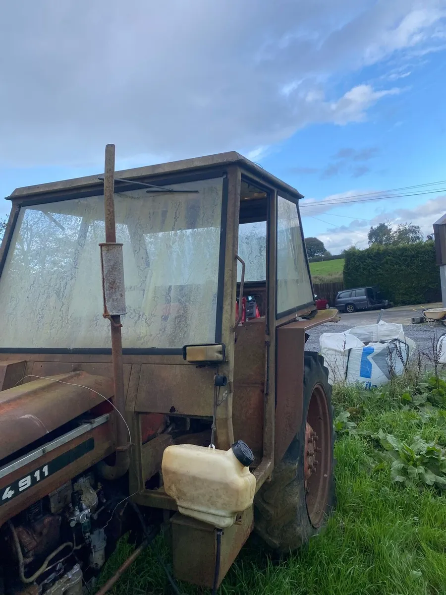 Zetor 4911 for parts only - Image 3