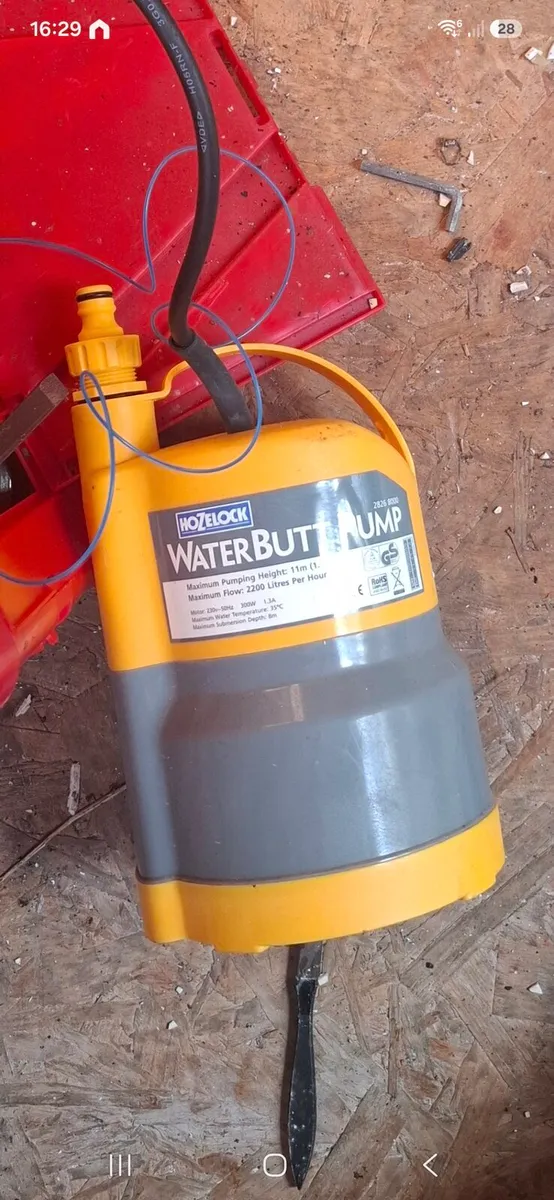 Hozelock Waterbutt Pump – Submersible Water Pump