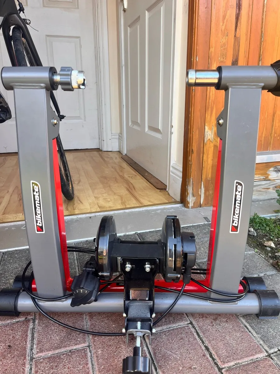 Full Carbon Road Bike - Image 3
