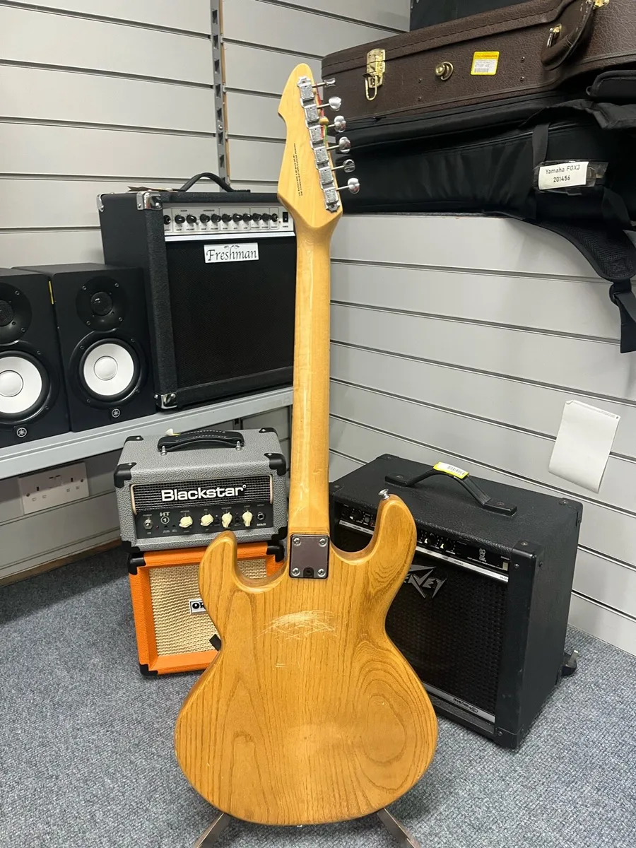 Peavey T-15 Electric Guitar - Image 4