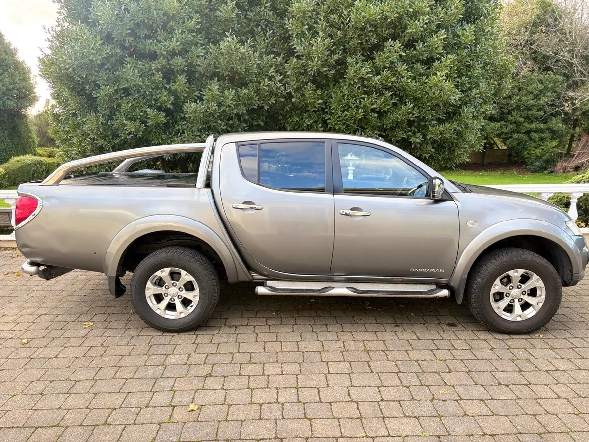 Mitsubishi L200 Barbarian Auto 174hp - Image 2
