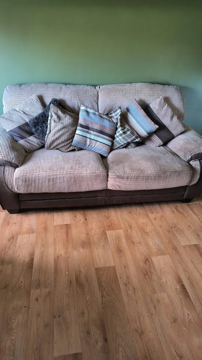 Couch - Image 1