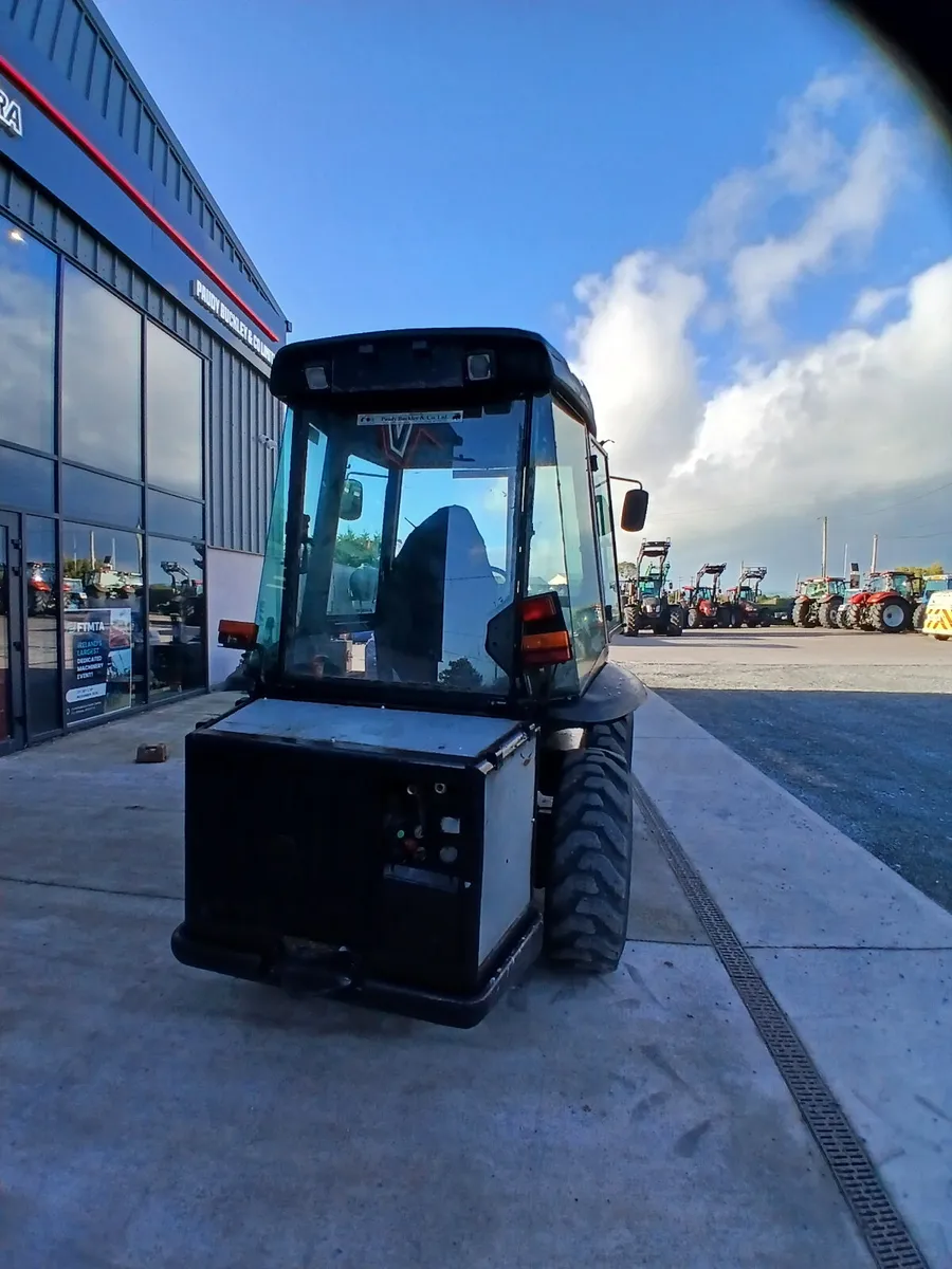 JCB 2CX - Image 3