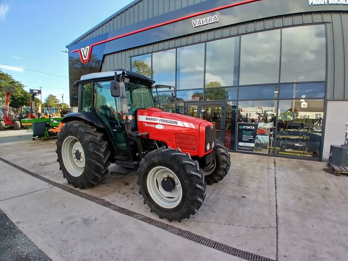 Massey Ferguson 4445 - Image 2