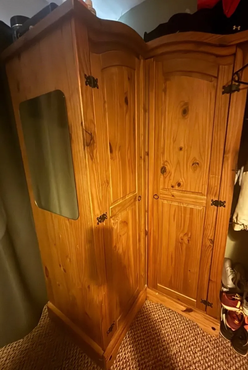 Wardrobes - Image 2
