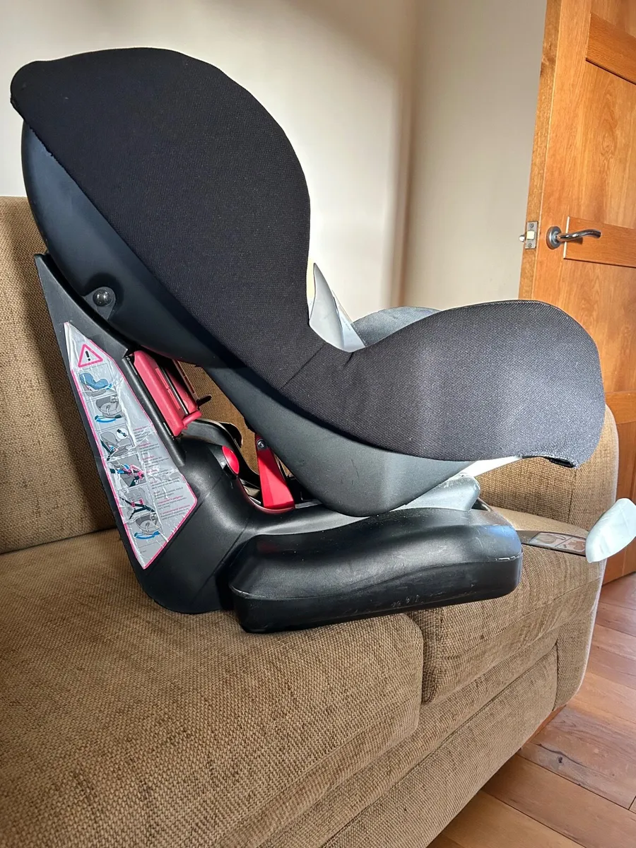 Child car seat - Image 2