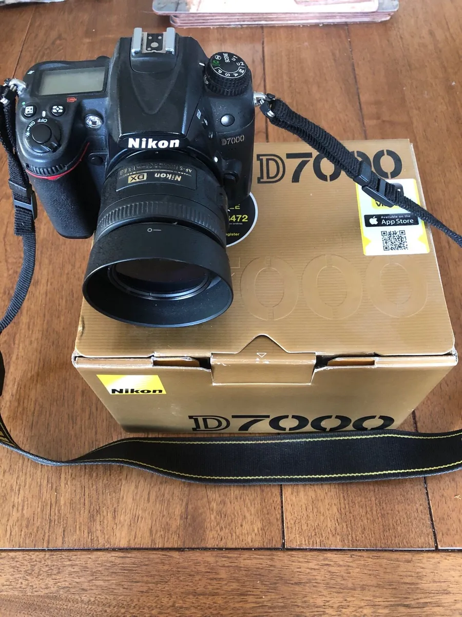 Nikon D7000 Camera DLSR Quality in box - Image 1