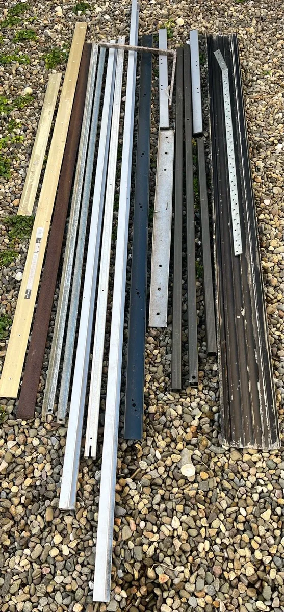 Bundle of aluminium & metal profiles - Image 4