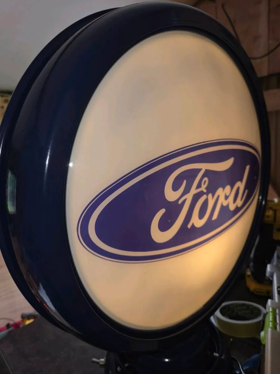 Ford light up globe - Image 4