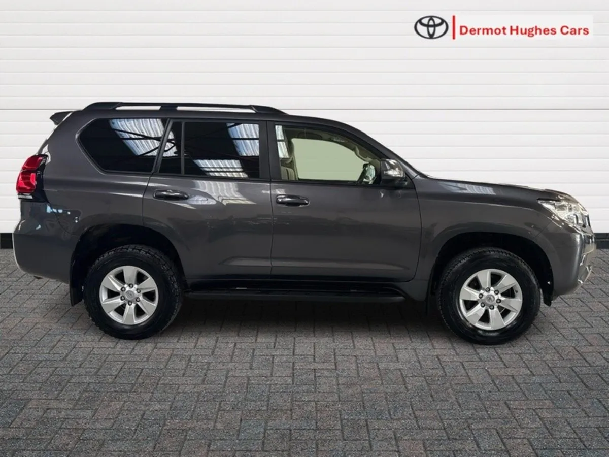 Toyota Land Cruiser LWB COMMERCIAL VAT - Image 3