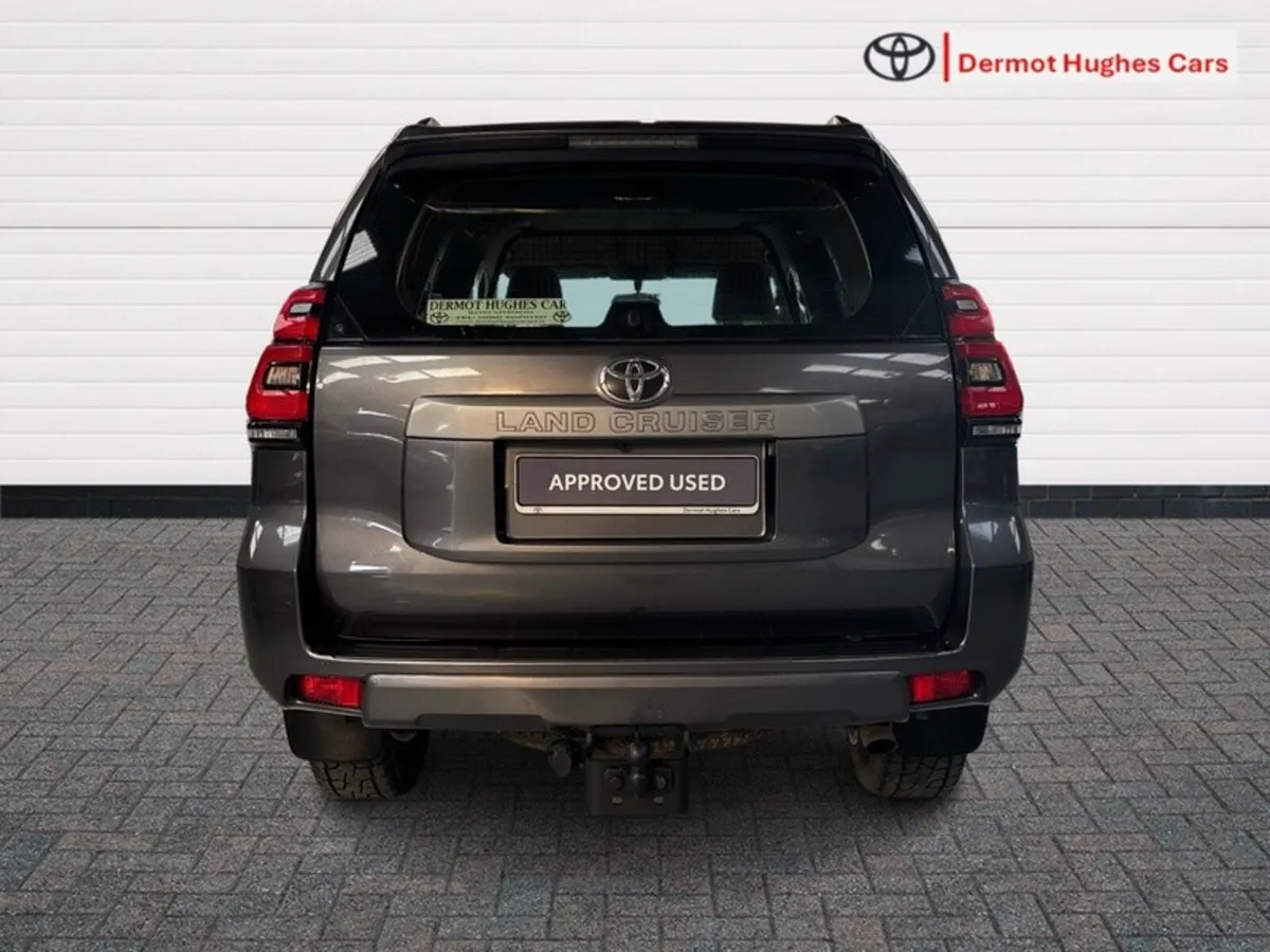 Toyota Land Cruiser LWB COMMERCIAL VAT - Image 4