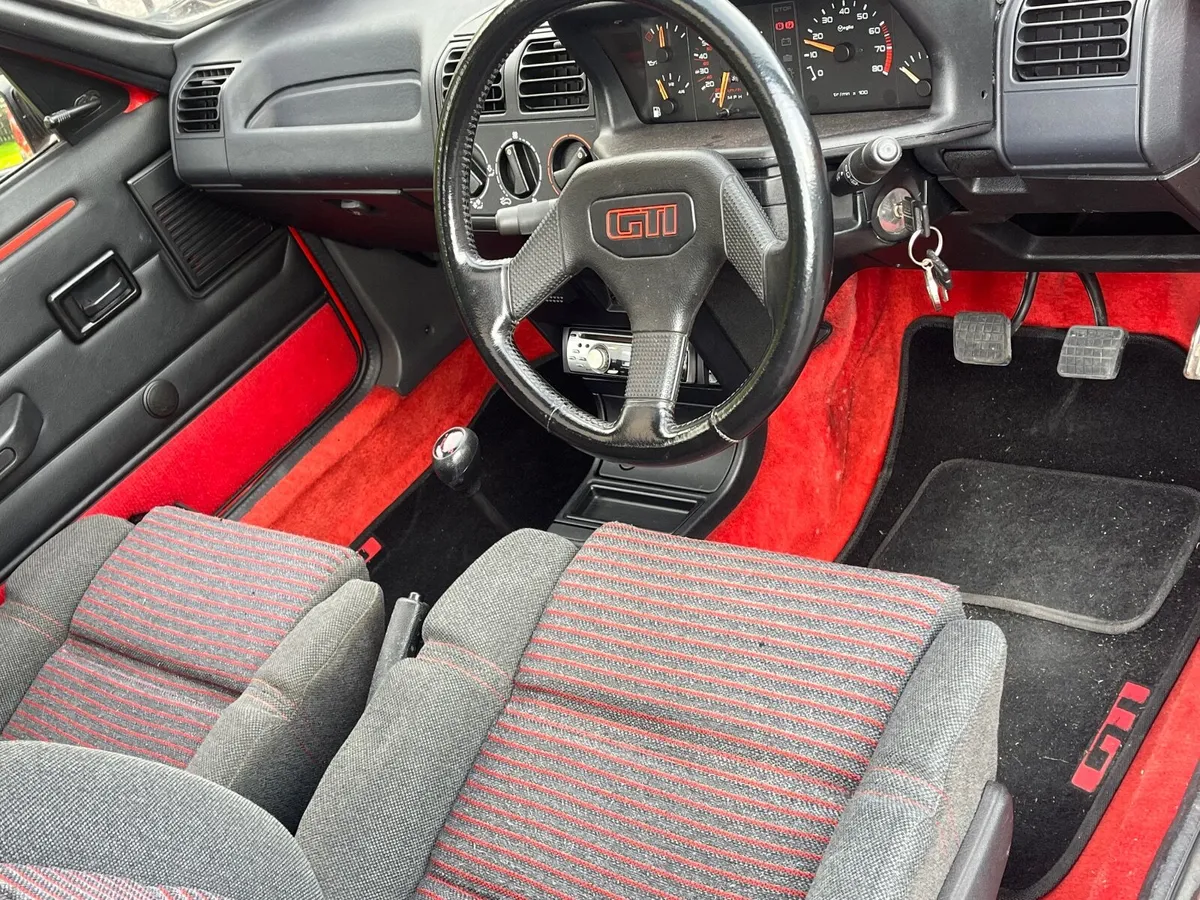 Peugeot 205 1990 - Image 4