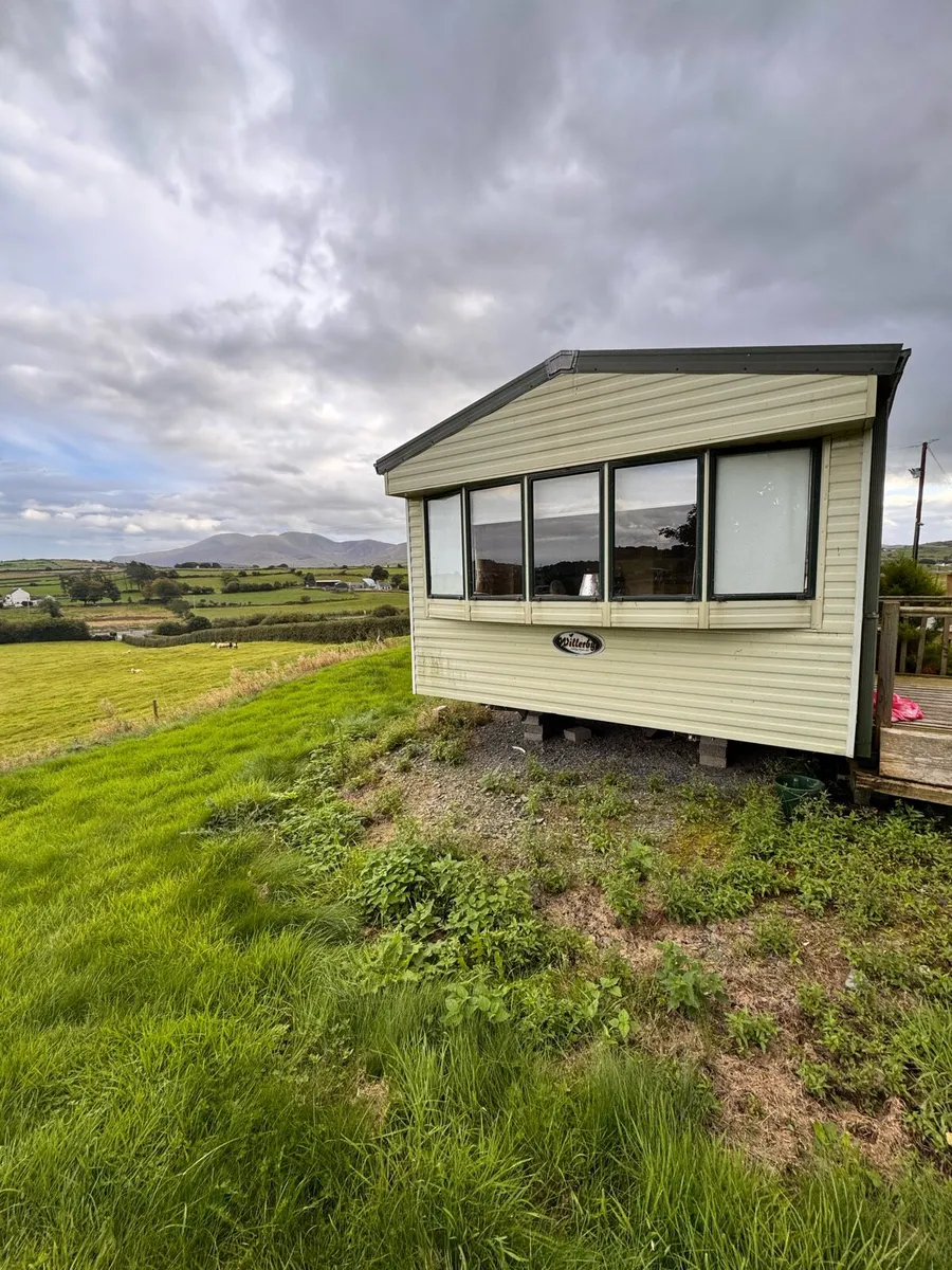 Mobile home - Image 1