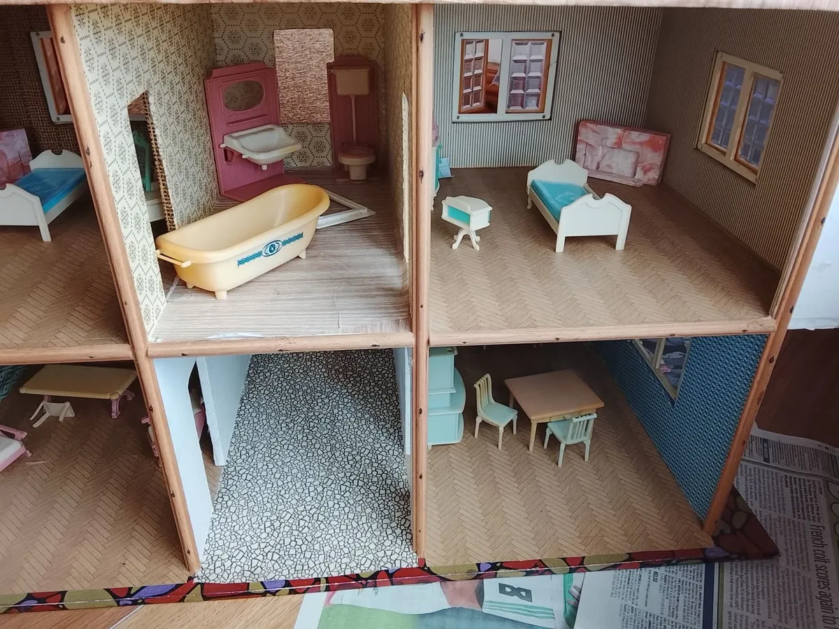 Doll house - Image 4