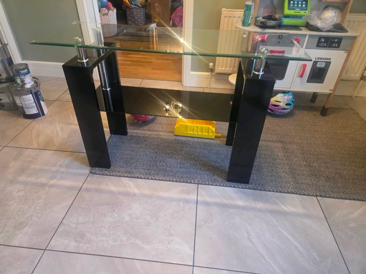 Console Table - Image 3