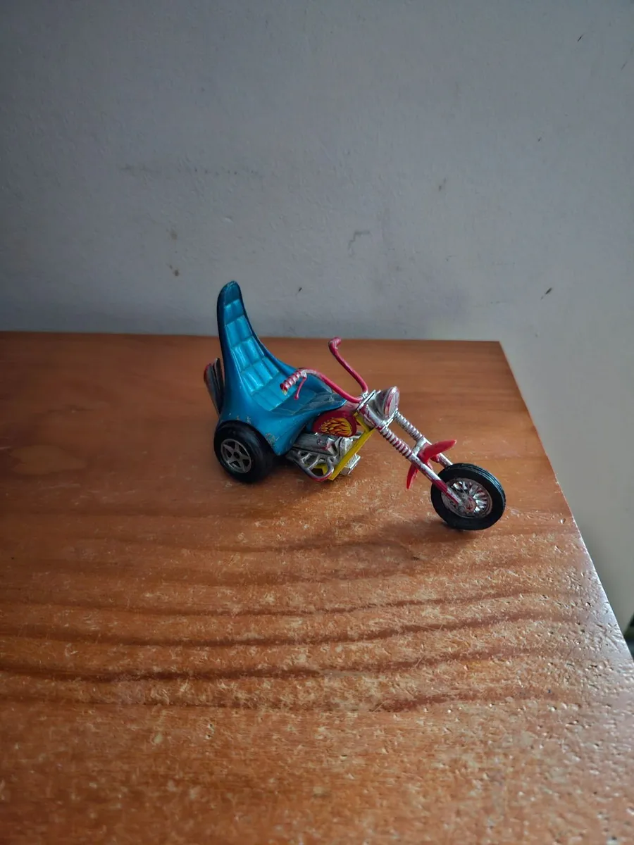 Matchbox Superkings Chopper - Image 2