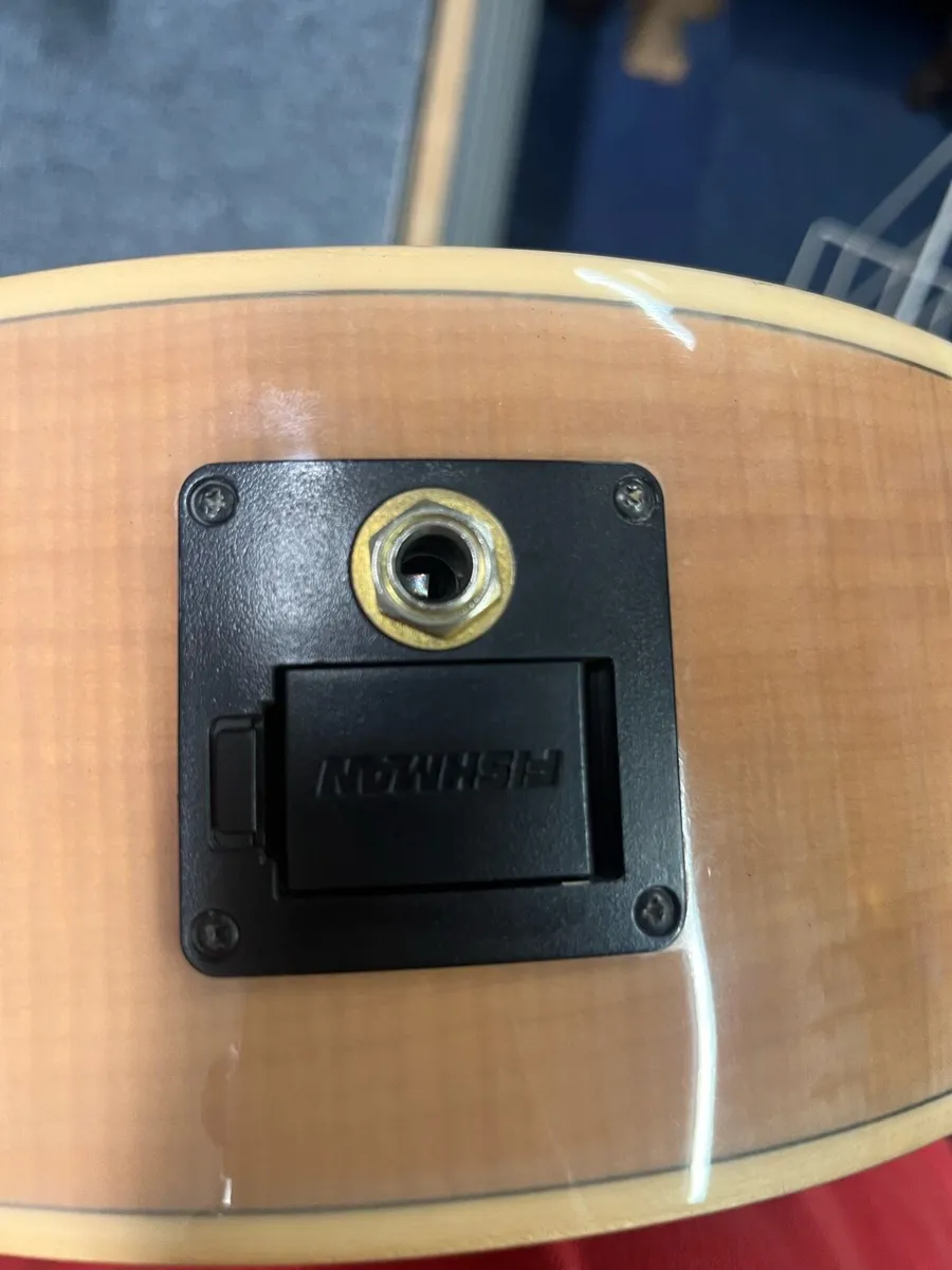 Freshman AB3 Winter Semi Acoustic Guitar - Image 4