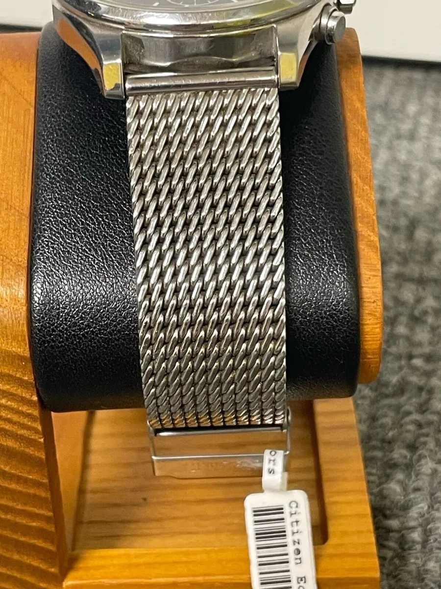 Citizen Eco Drive Mens Watch - Mesh Strap - Image 2