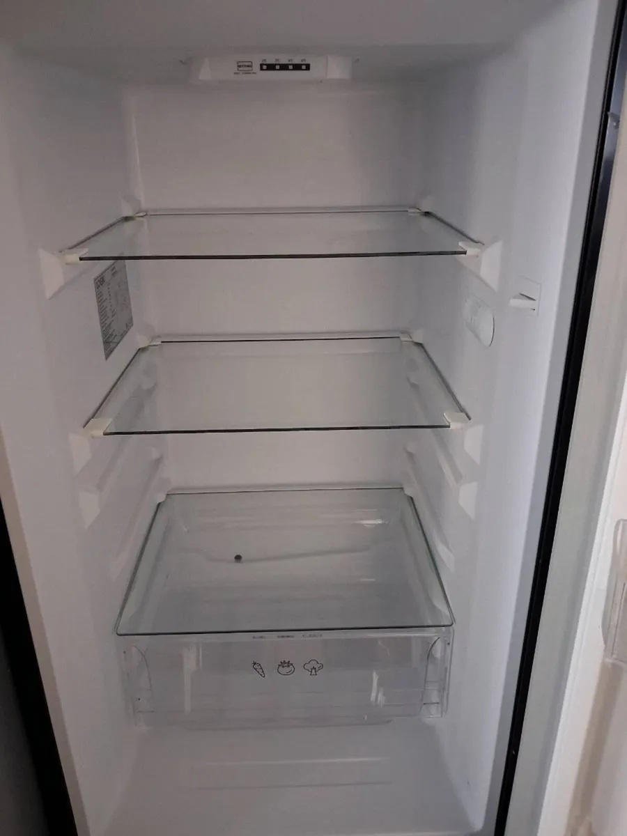 Logik Fridge freezer - Image 4