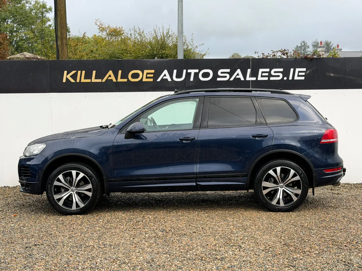 2014 Volkswagen Touareg R-Line V6 3.0D Crew Cab - Image 4
